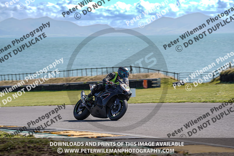 anglesey no limits trackday;anglesey photographs;anglesey trackday photographs;enduro digital images;event digital images;eventdigitalimages;no limits trackdays;peter wileman photography;racing digital images;trac mon;trackday digital images;trackday photos;ty croes